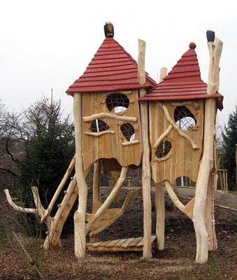 SPIELART : STRUCTURE DE JEUX MAISON HIBOU STETZSCH, ref A38