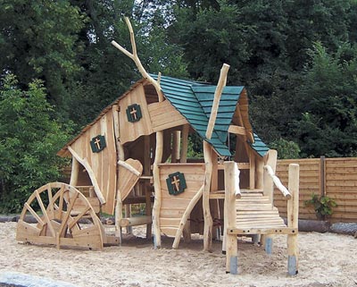 SPIELART : STRUCTURE DE JEUX MOULIN À EAU, ref C22