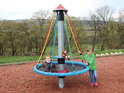 HUCK OCCITANIA : MANÈGE NID DE COUCOU, ref 20.06.130