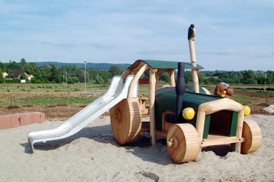 SPIELART : STRUCTURE DE JEUX TRACTEUR, ref N6-1