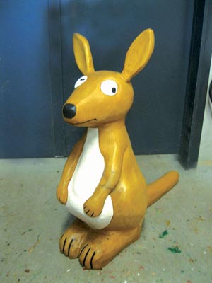 SPIELART : SCULPTURE KANGOUROU JOEY, ref N94