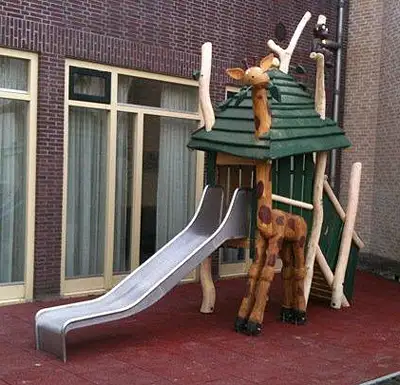 SPIELART : STRUCTURE DE JEUX GIRAFE, ref C91