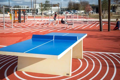 AMOP : TABLE DE PING-PONG AMOPLAY - base en béton lisse pigmenté blanc, ref 03021/400BR