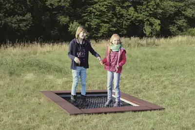 HUCK OCCITANIA : MINI-TRAMPOLINE (à encastrer), ref 20.02.126