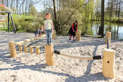 HUCK OCCITANIA : MEETING POINT, ref 20.02.134