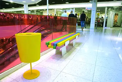 BANQUETTE PYLON