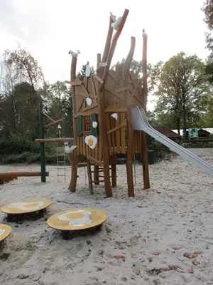 SPIELART : STRUCTURE DE JEUX POULAILLER, ref A288