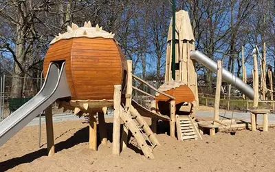SPIELART : STRUCTURE DE JEUX CHÂTAIGNES, ref A298