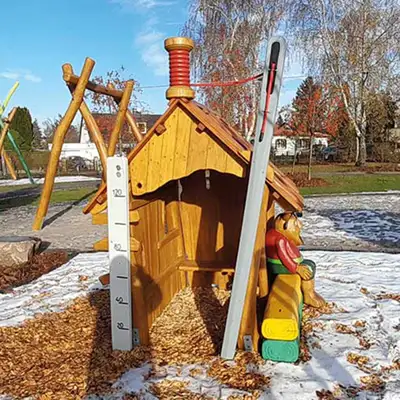SPIELART : CABANE DE JEUX DU PETIT TAILLEUR, ref C245