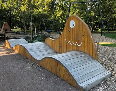 SPIELART : PASSERELLE ONDULÉE, ref H85