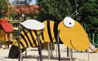 SPIELART : STRUCTURE DE JEUX À GRIMPER ABEILLE, ref N154