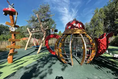 SPIELART : STRUCTURE DE JEUX À GRIMPER THÉIÈRE, ref N196