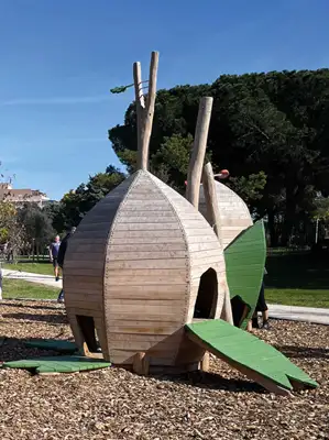 SPIELART : STRUCTURE DE JEUX NOISETTES, ref N205