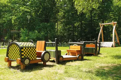 SPIELART : STRUCTURE DE JEUX CAMION FOURGON, ref N208