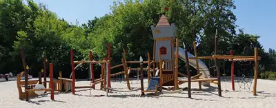 SPIELART : STRUCTURE DE JEUX CHÂTEAU, ref T108