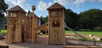 SPIELART : STRUCTURE DE JEUX CHÂTEAU ROMAIN, ref T113