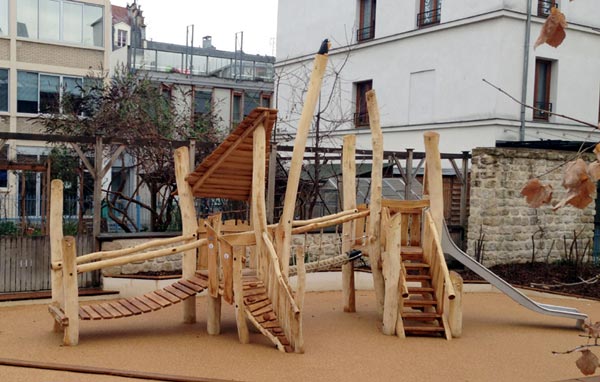 STRUCTURE DE JEUX LEO FERRE SPIELART