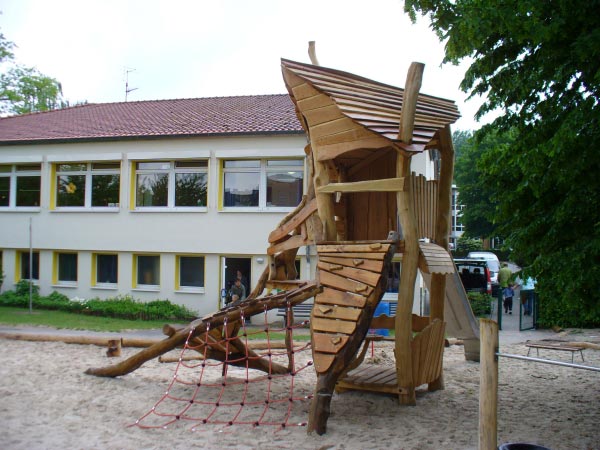 STRUCTURE DE JEUX FUSÉE DE LUDWIGSBURG SPIELART