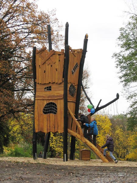 TOUR DE JEUX DES BANDITS SPIELART