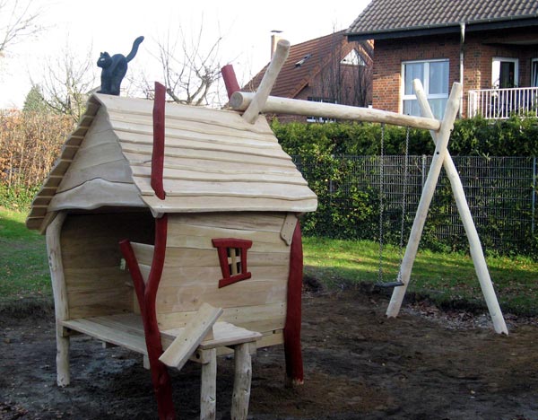 MAISONNETTE WESEL avec portique balançoire SPIELART