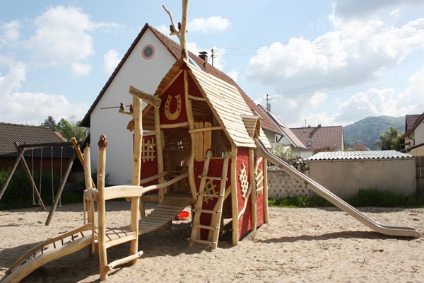 STRUCTURE DE JEUX MAISON DES MOINEAUX SPIELART