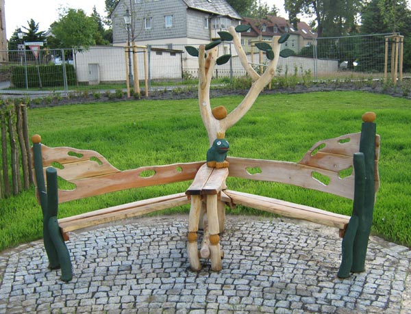 BANC CRAPAUD SPIELART