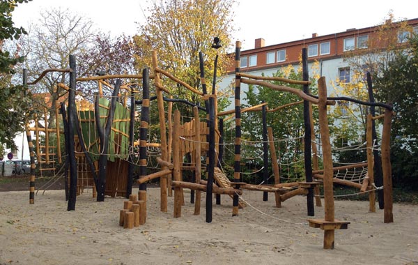 STRUCTURE DE JEUX FORÊT FANTASTIQUE STRALSUND SPIELART