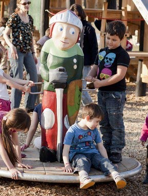 CARROUSEL CHEVALIER BULGARE SPIELART