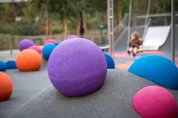 BOULE ø345mm - EPDM coloris standard KRAIBURG RELASTEC