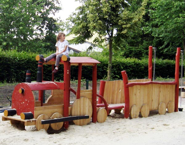 STRUCTURE DE JEUX LOCOMOTIVE ET WAGON SPIELART