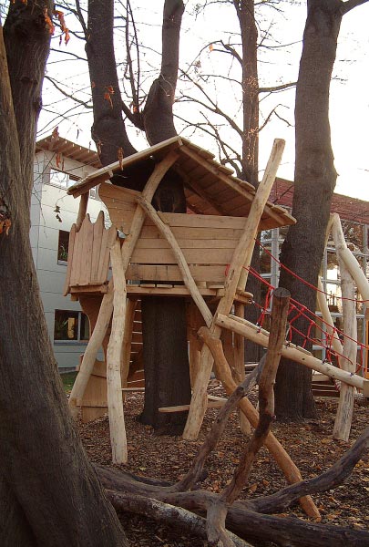 MAISON DANS LES ARBRES DRESDEN SPIELART