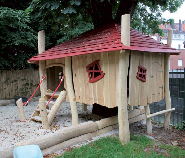 MAISON DANS LES ARBRES MÜNSTER SPIELART