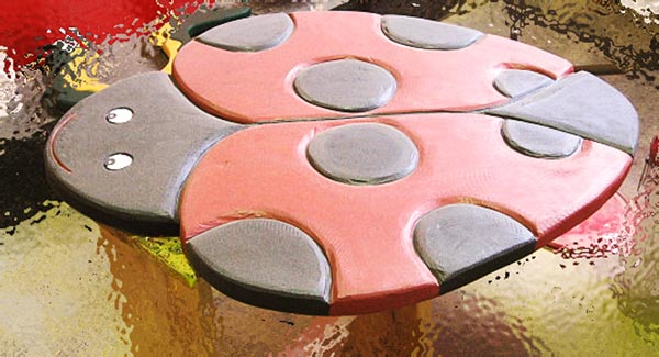 TABLE COCCINELLE SPIELART