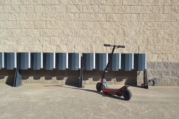 PARKING À TROTTINETTES - sans serrure SEMAB PROJECTS