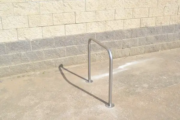 SUPPORT VÉLO U - acier inoxydable 304 - à spitter SEMAB PROJECTS