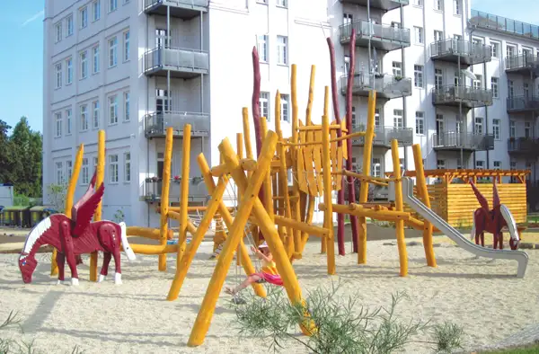 STRUCTURE DE JEUX PEGASE - avec toboggan SPIELART