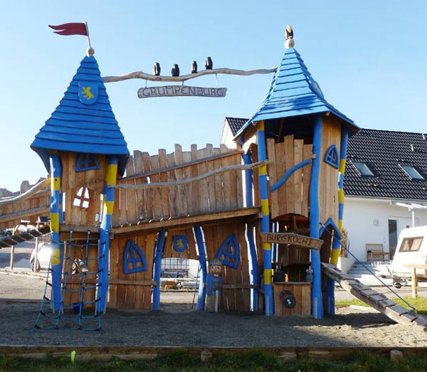 STRUCTURE DE JEUX CHÂTEAU-FORT SPIELART