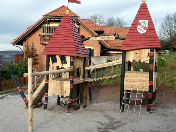 STRUCTURE DE JEUX CHÂTEAU LAURENTIUS SPIELART