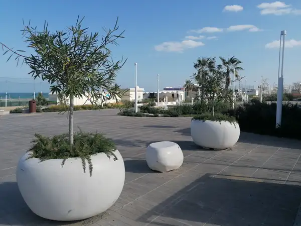 GRANDE JARDINIÈRE NUVOLA VASART URBAN DESIGN