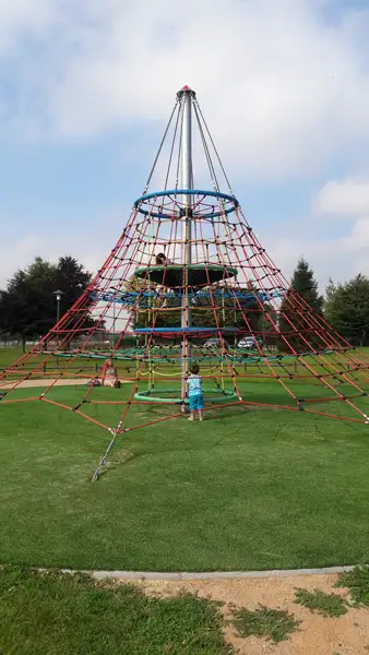 PYRAMIDE DINO 1 HUCK OCCITANIA