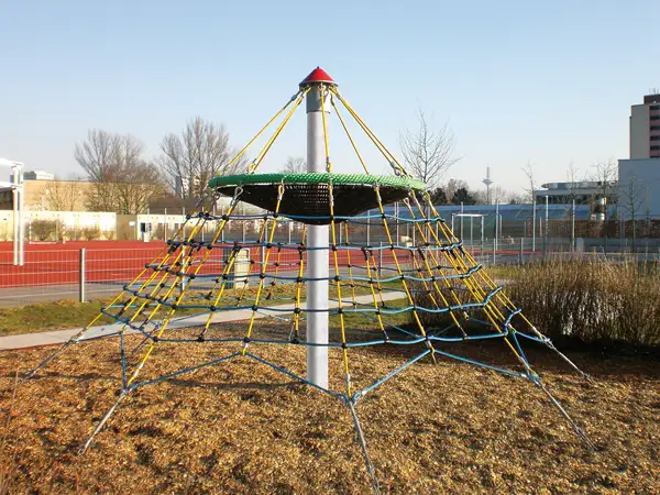 PYRAMIDE DINO 3 HUCK OCCITANIA