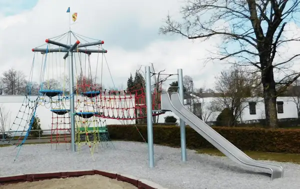 L’ARBRE AUX NIDS PERCHES avec PONT et TOBOGGAN - bras en bois HUCK OCCITANIA