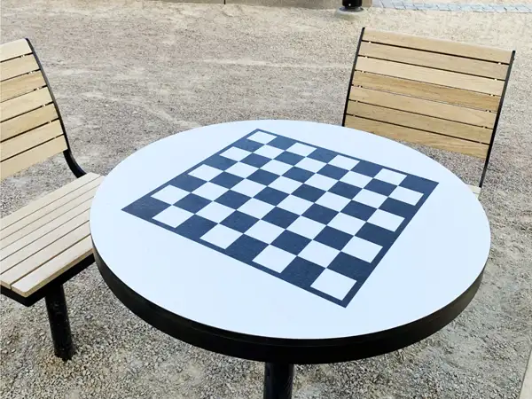 PARCO-RUNDTISCH MIT SCHACHBRETT, Ø 66 cm – zum Einbetonieren NOLA