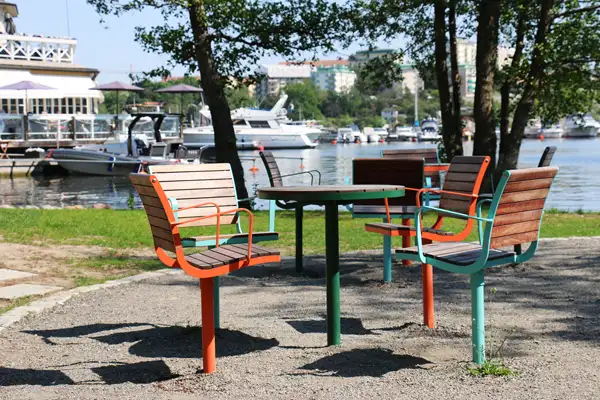 CHAISE PARCO AVEC ACCOUDOIRS - bois de Jatoba - à sceller NOLA